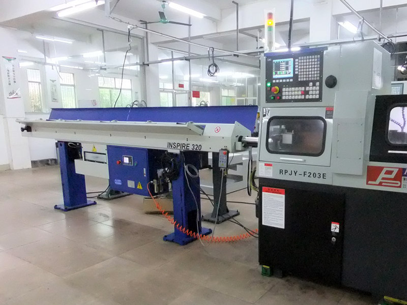 縱切車床為何適合加工細長零件？加工方法！